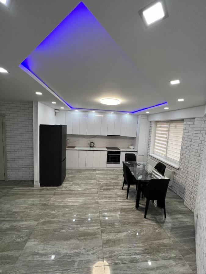 Luxrent Appartement Chişinǎu Buitenkant foto